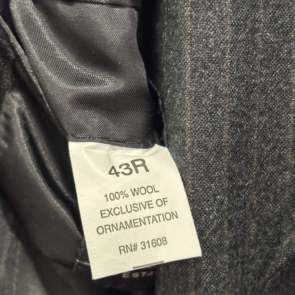 Jos. A. Bank Mens 43R Wool Pinstripe Suit Charcoal Grey 2-Piece Blazer Trousers